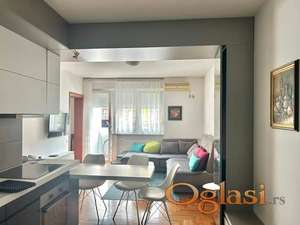 svetao 1-soban stan, 40m2, Centar NS, dvorisno orijentisan